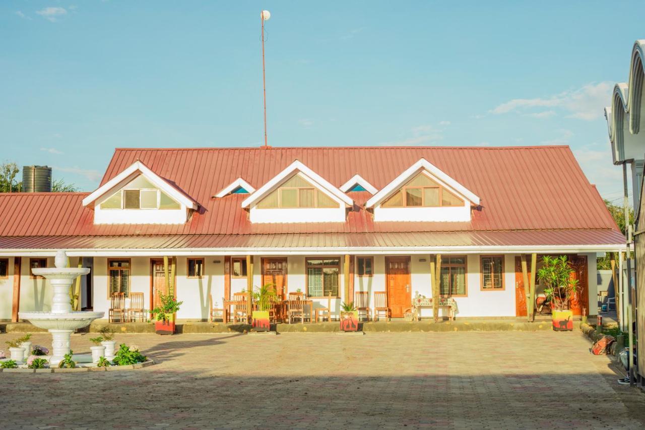 Heart Of Africa Lodge Arusha Buitenkant foto