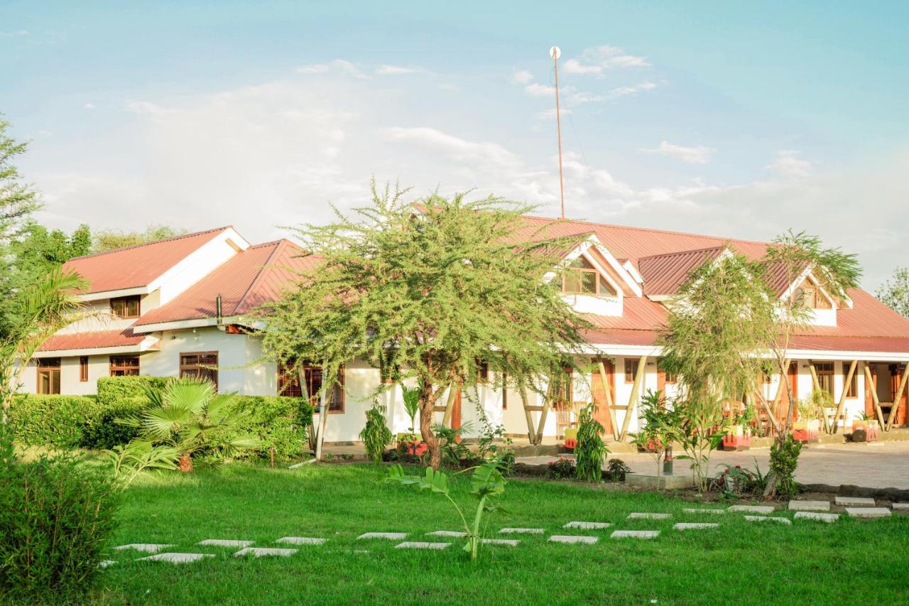 Heart Of Africa Lodge Arusha Buitenkant foto
