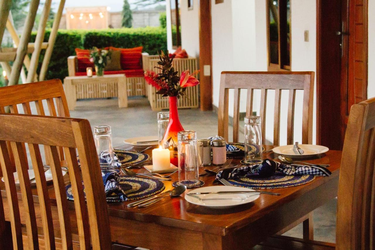 Heart Of Africa Lodge Arusha Buitenkant foto
