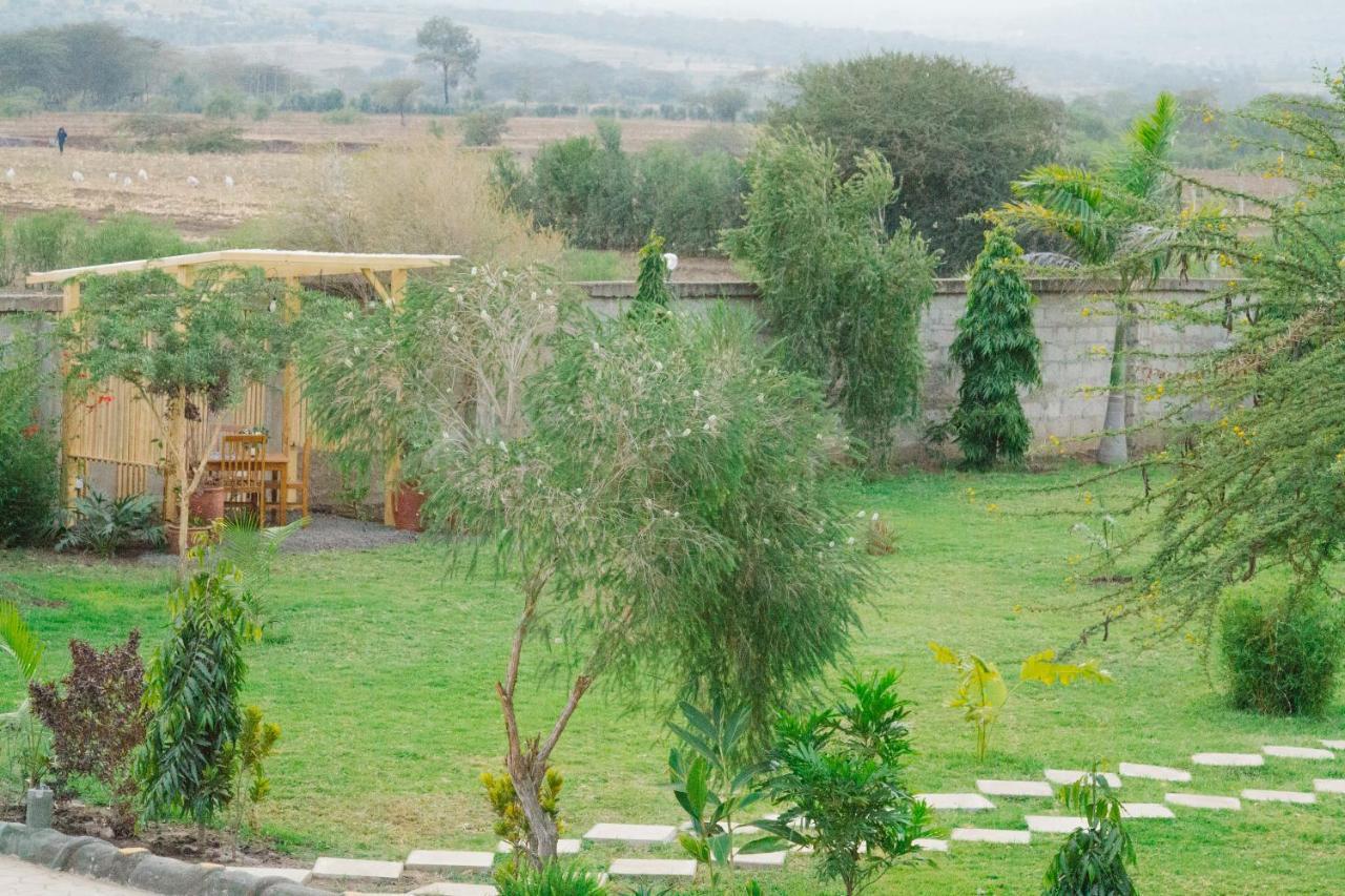 Heart Of Africa Lodge Arusha Buitenkant foto