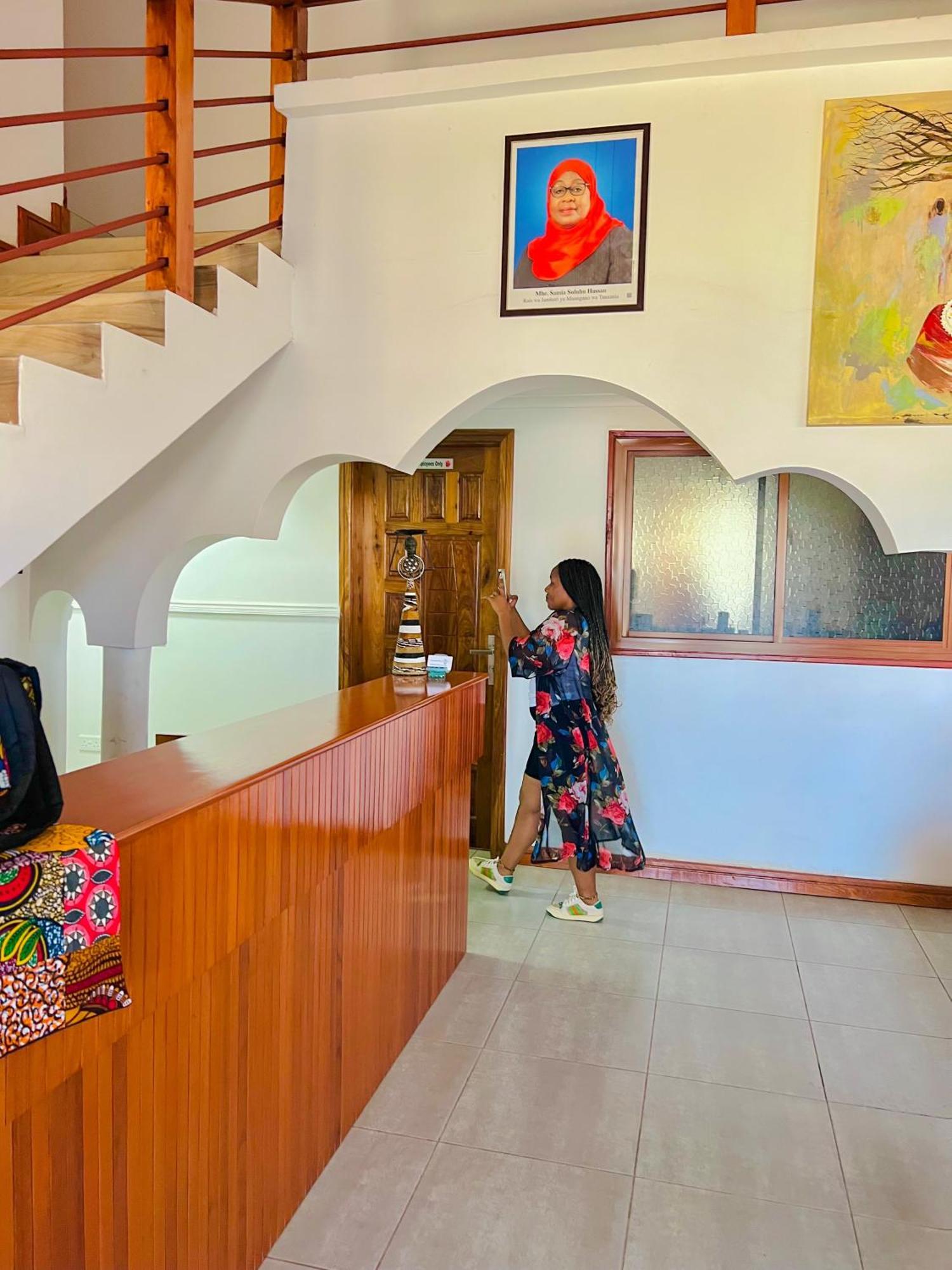 Heart Of Africa Lodge Arusha Buitenkant foto